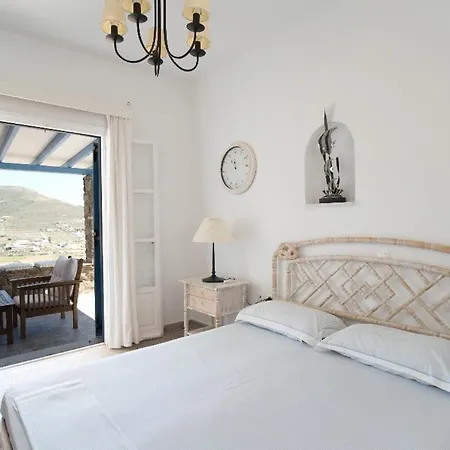 Beautiful House For 3 People With Amazing View * Páros