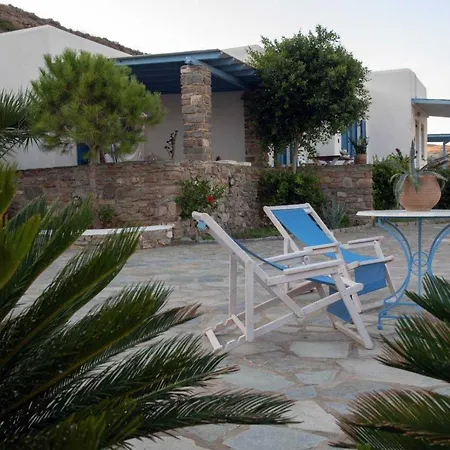 Beautiful House For 3 People With Amazing View Páros