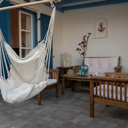 Beautiful House For 3 People With Amazing View * Páros